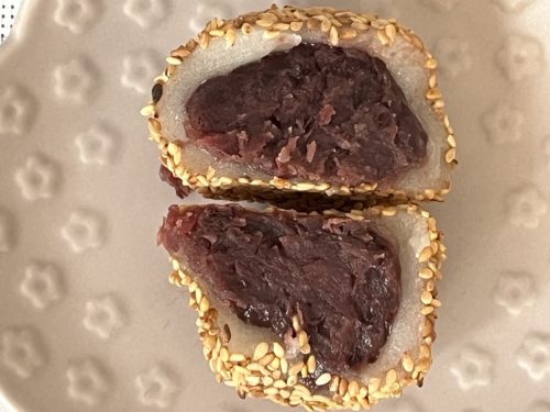 デイリーヤマザキさんの『特撰金ごま大福』2