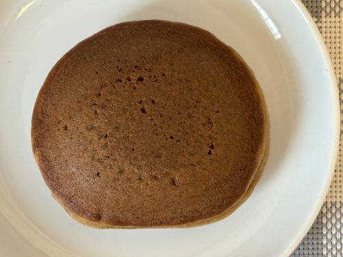 紀ノ国屋さんの『おいしい黒糖どら焼き』2