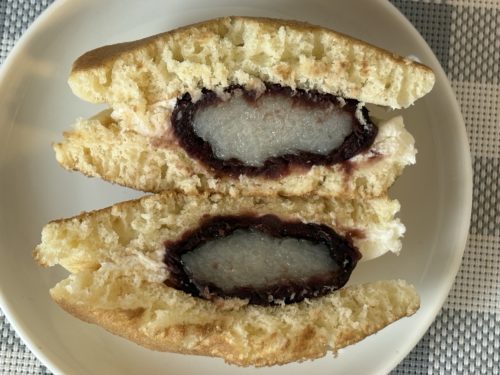 月どら（つぶあんおはぎ＆ホイップ）4